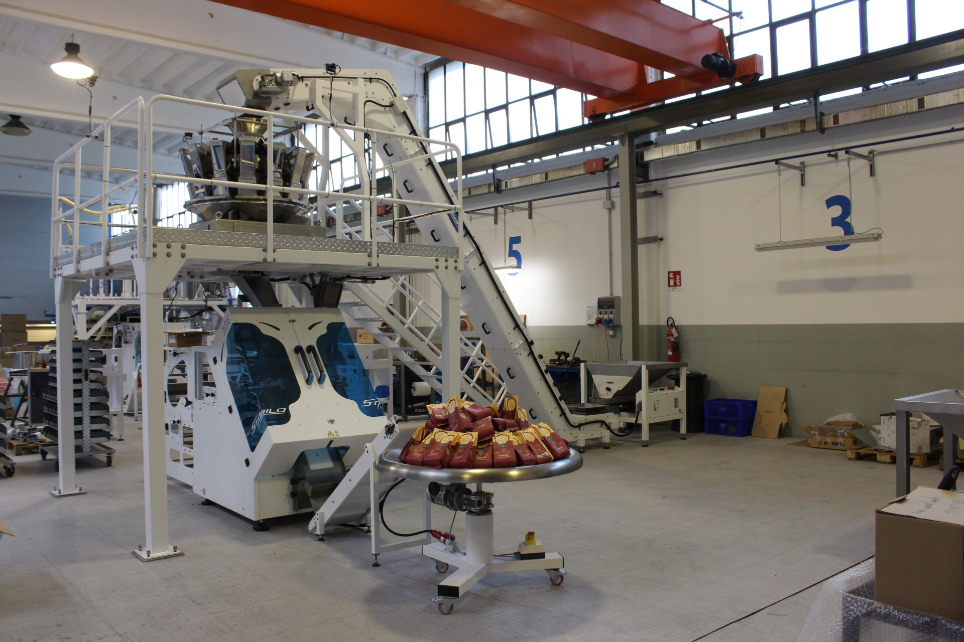 Vertikálne packaging machines in operation